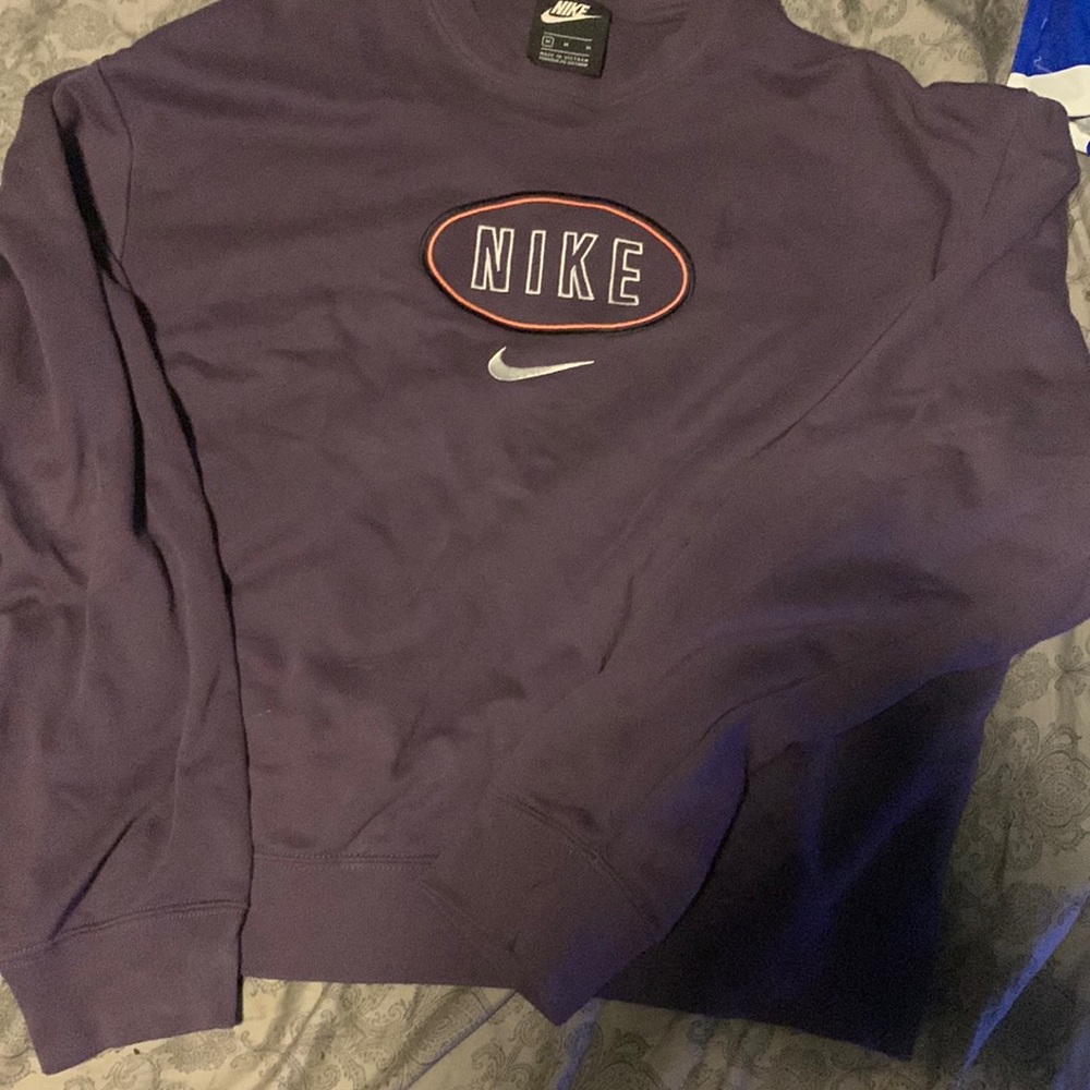 Nike sweat shirt Medium, Women